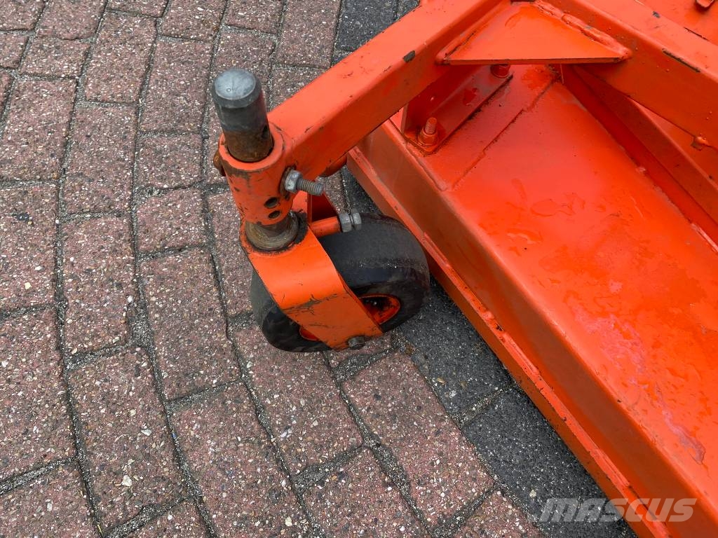 Kubota F3090 EU 3-Gang Rotary Diesel Mower Ráülős fűnyírók