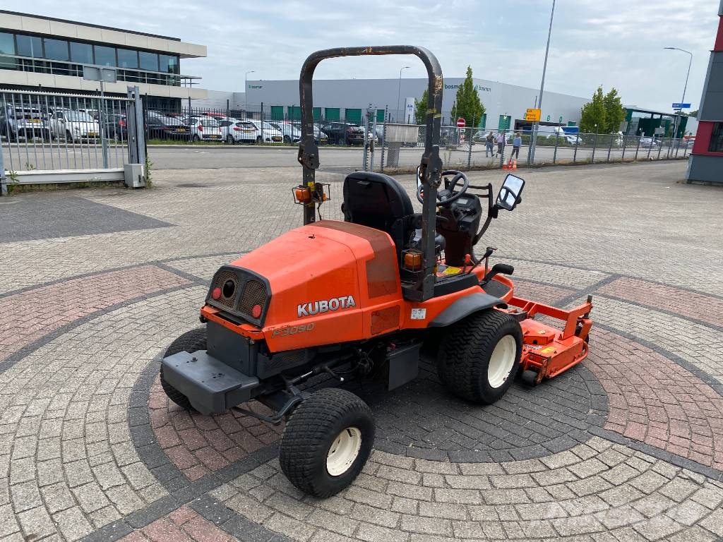 Kubota F3090 EU 3-Gang Rotary Diesel Mower Ráülős fűnyírók