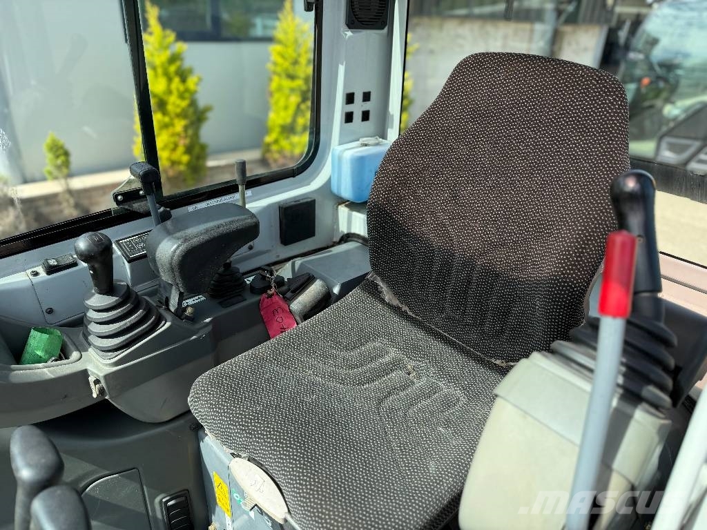 Takeuchi TB 216 Mini bageri < 7t