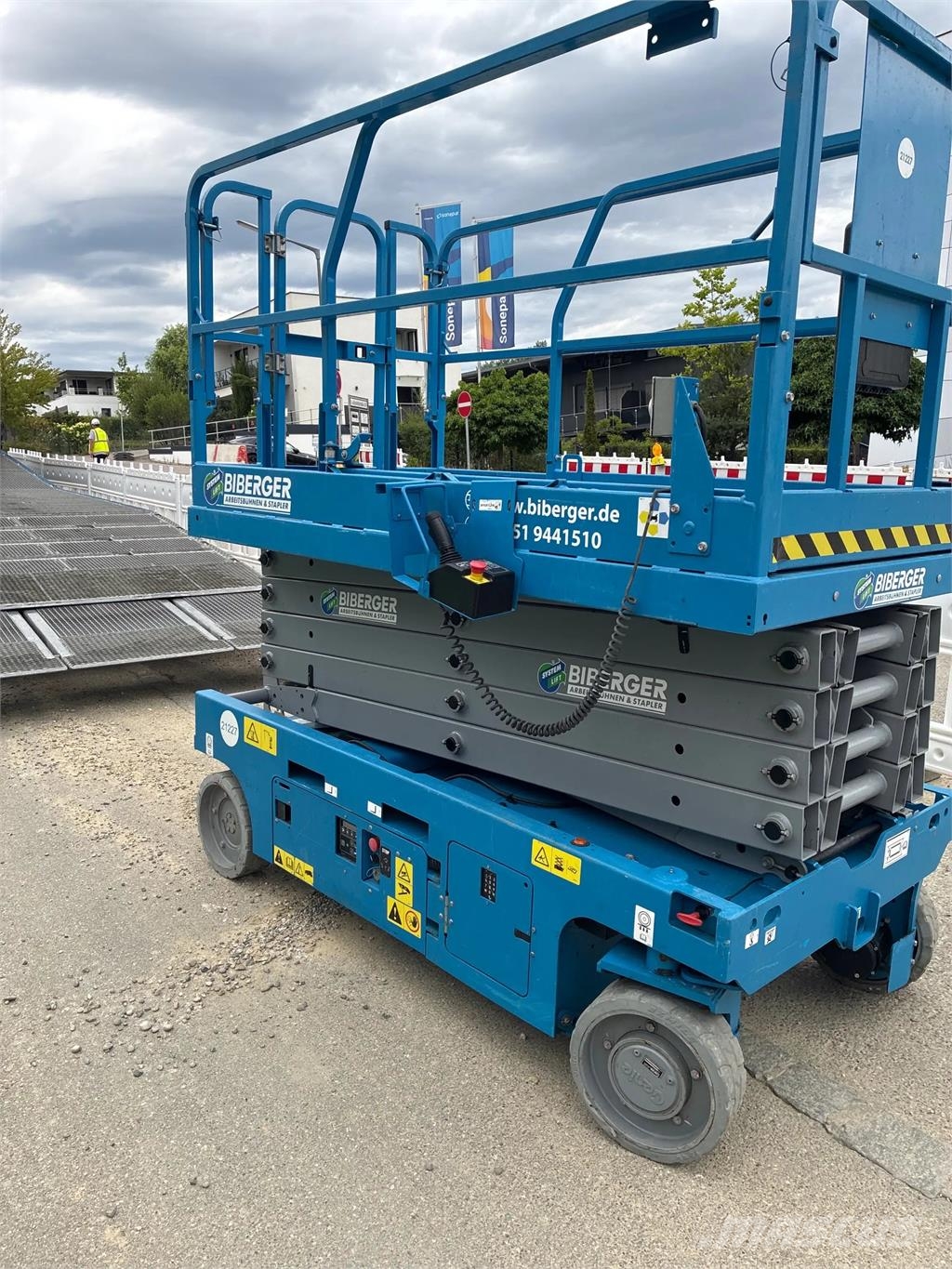 Genie GS 3246 رافعات مقصية الشكل