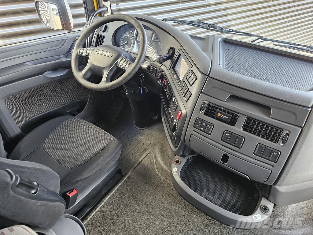 DAF XF 460 SPACECAB / HYDRAULIC / NL TRUCK Sadulveokid
