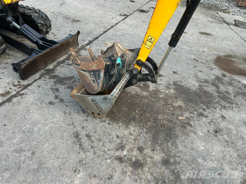 JCB 15 C-1 Mini bagri <7t