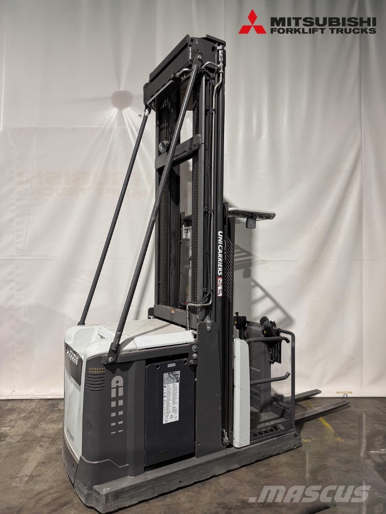 UniCarriers 125DTFVI900EPH معدات الرفع عالي المستوى