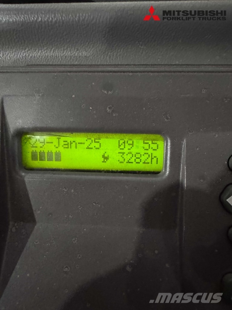 UniCarriers 125DTFVI900EPH معدات الرفع عالي المستوى