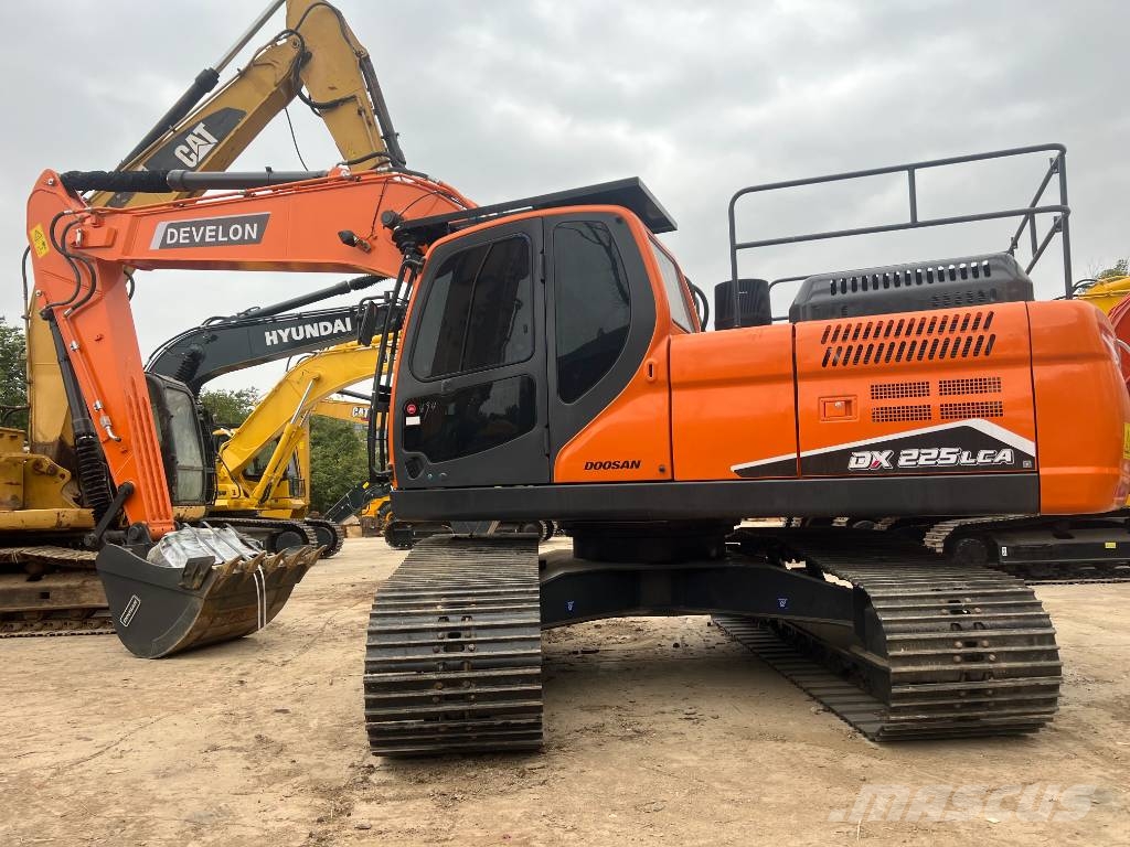 Doosan DX225 28th Anniversary Promotion Price Bageri gusjeničari