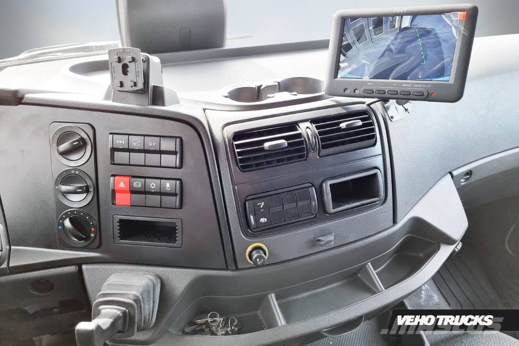 Mercedes-Benz Atego 1524 L BigSpace Sovhytt Camiones caja cerrada