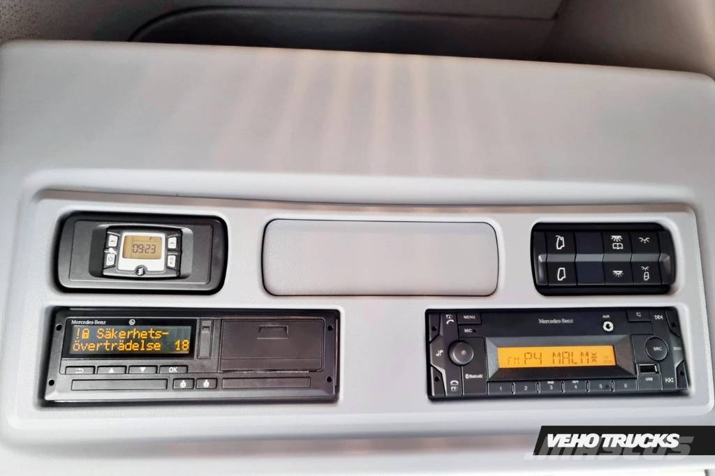 Mercedes-Benz Atego 1524 L BigSpace Sovhytt Camiones caja cerrada