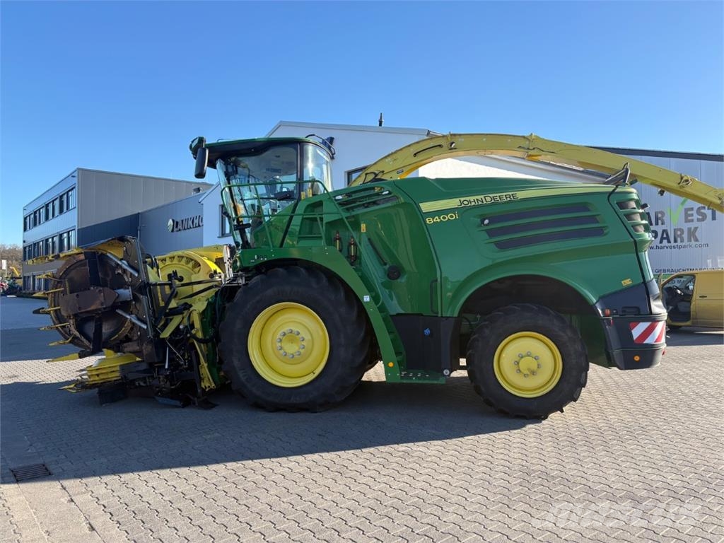 John Deere 8400 i 4x4 *Incl Kemper 460 StalkBuster* Silaj makinasi