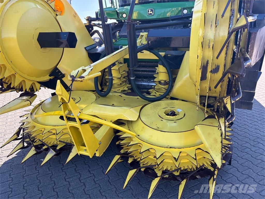 John Deere 8400 i 4x4 *Incl Kemper 460 StalkBuster* Silaj makinasi