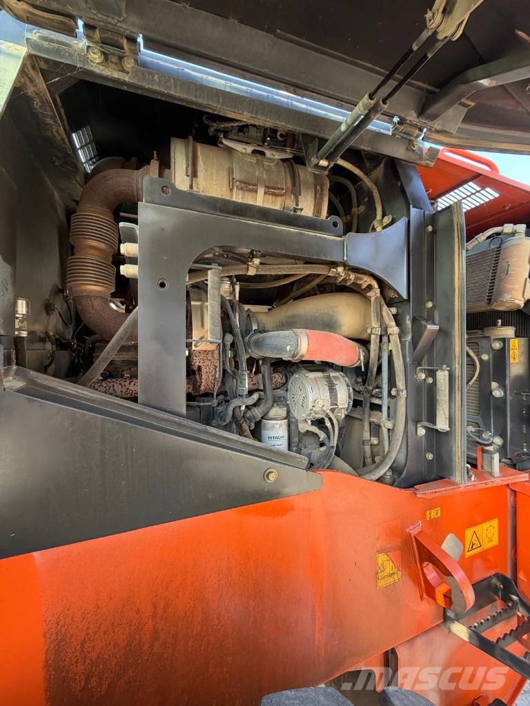Hitachi ZW 250 Kolesni nakladalci