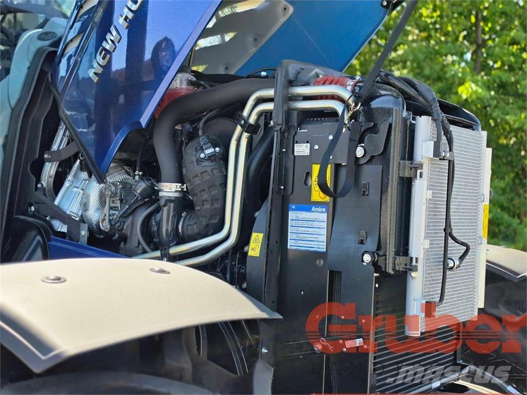 New Holland T7.225 AC SWB - Stufe V Tractors