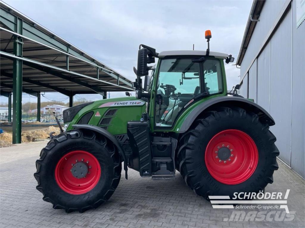 Fendt 724 VARIO S4 PROFI PLUS Tractores
