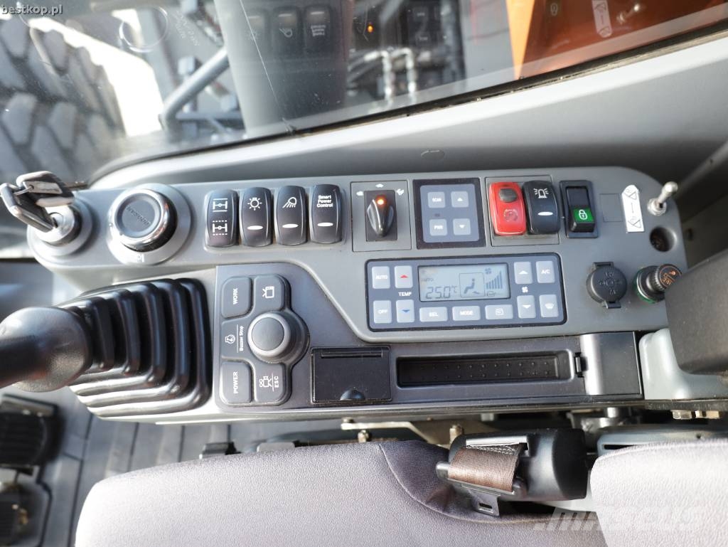 Doosan DX 165 W-5 휠 굴삭기