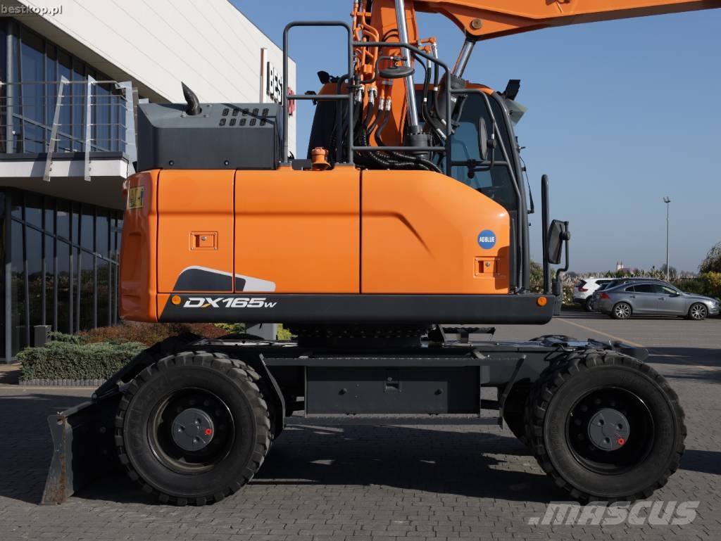 Doosan DX 165 W-5 휠 굴삭기