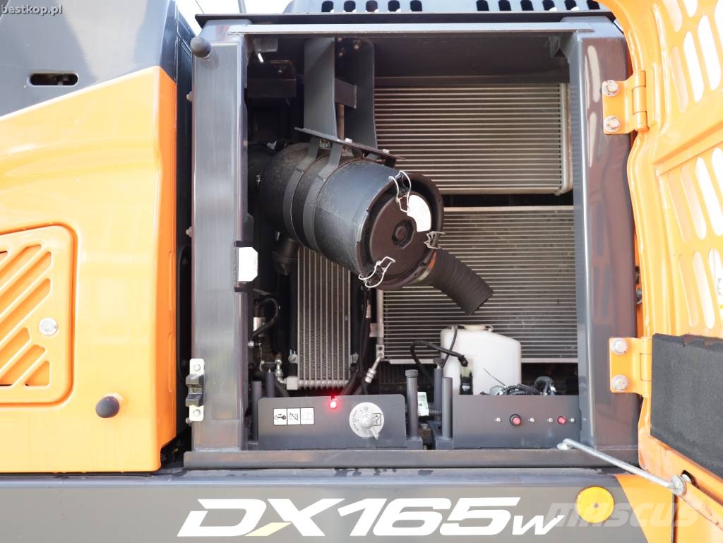 Doosan DX 165 W-5 휠 굴삭기