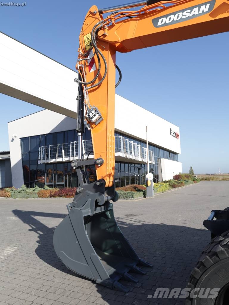 Doosan DX 165 W-5 휠 굴삭기