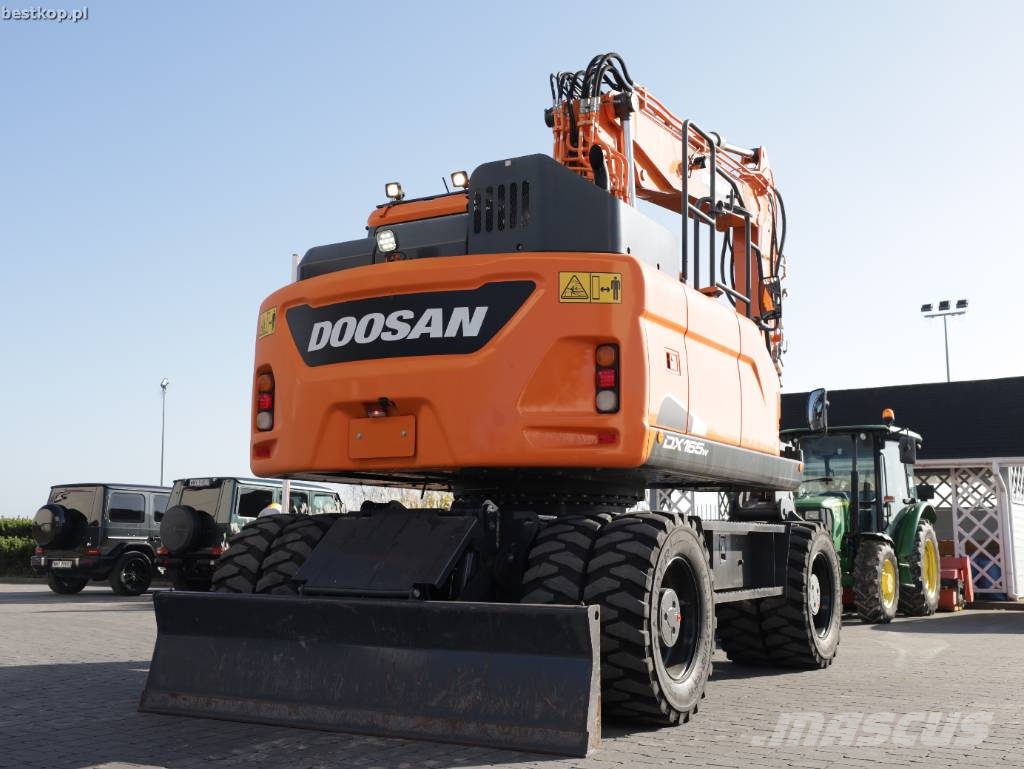 Doosan DX 165 W-5 휠 굴삭기