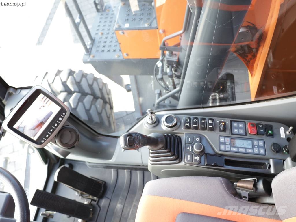 Doosan DX 165 W-5 휠 굴삭기