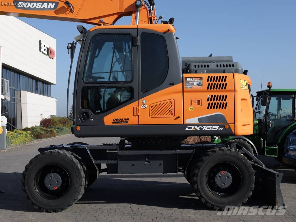 Doosan DX 165 W-5 휠 굴삭기