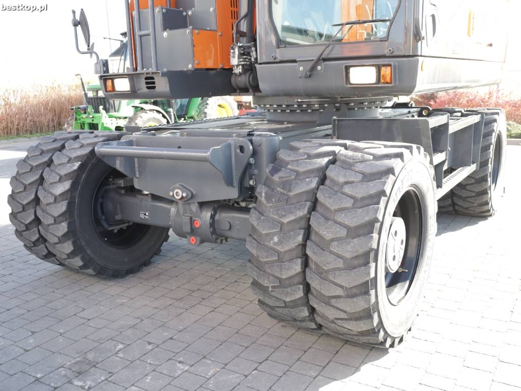 Doosan DX 165 W-5 휠 굴삭기