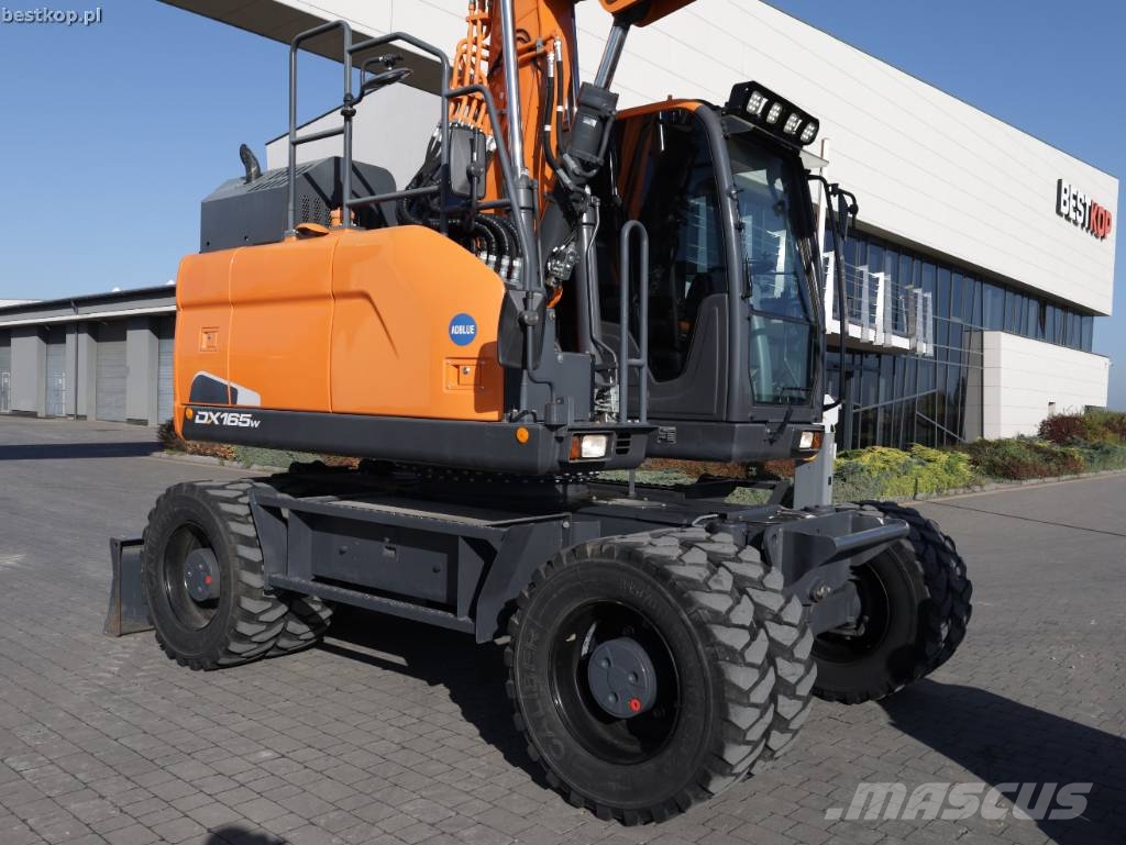 Doosan DX 165 W-5 휠 굴삭기