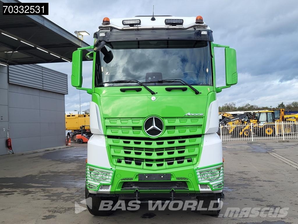 Mercedes-Benz Arocs 3358 Arocs 6X4 TAJFUN LIV 190Z Crane Holztra 木材运输车