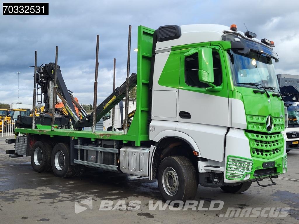 Mercedes-Benz Arocs 3358 Arocs 6X4 TAJFUN LIV 190Z Crane Holztra 木材运输车