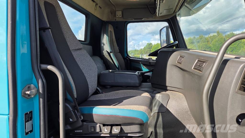 Volvo FM460 8X2*6 HIAB X-Hipro 192 E-4 Treileri ar āķi