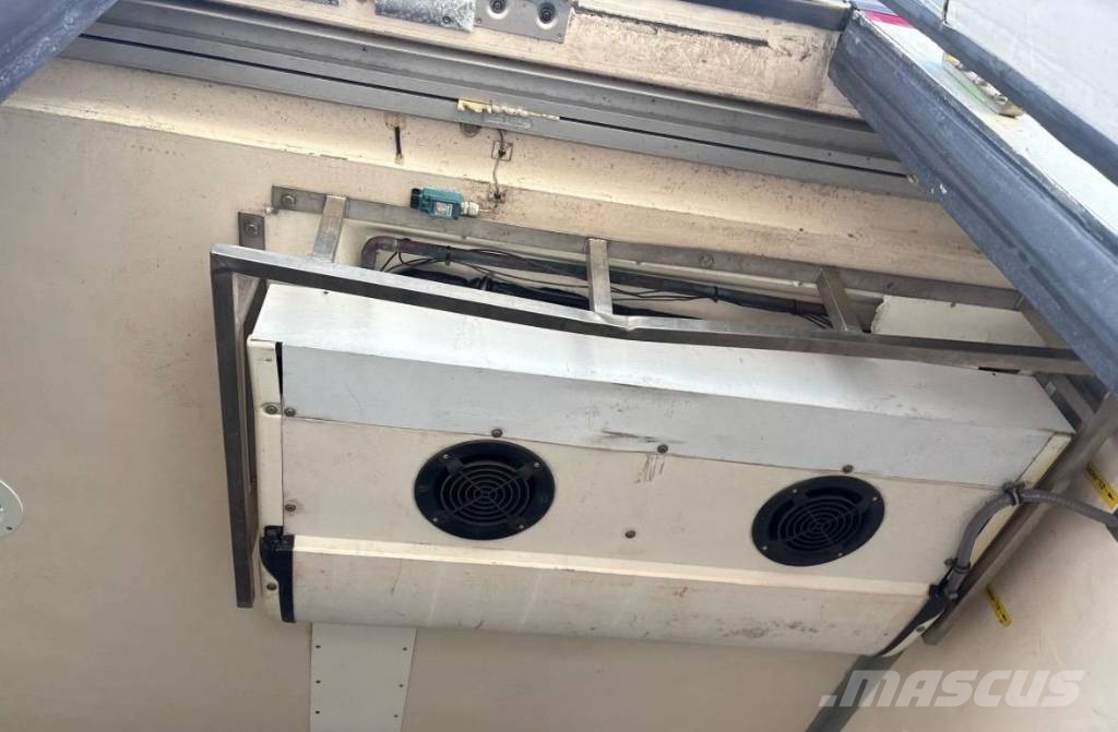 Scania P 340 Camion a temperatura controllata
