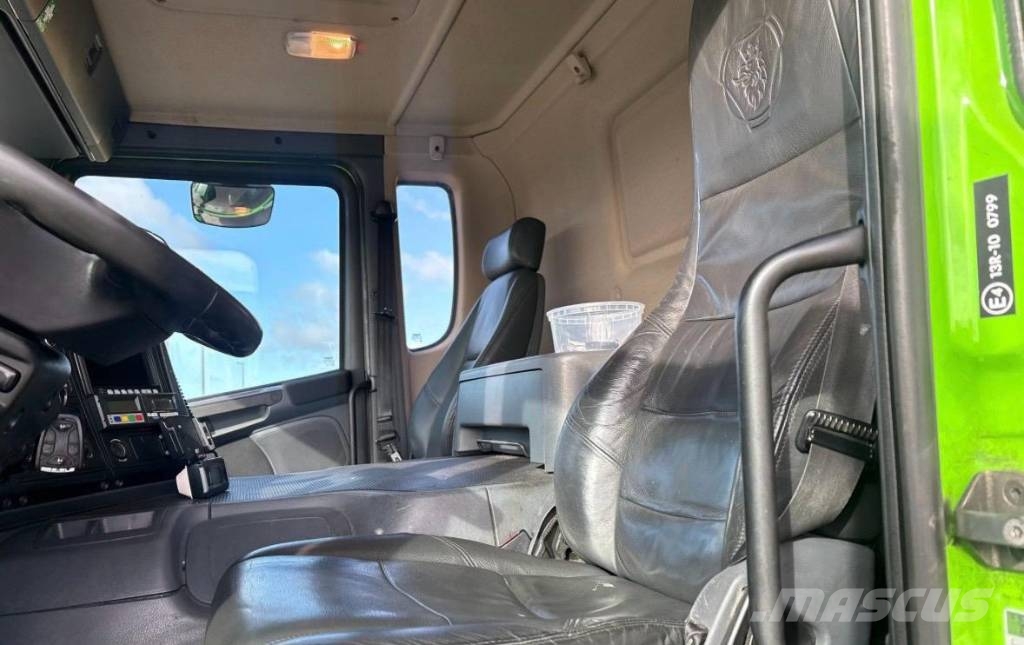 Scania P 340 Camion a temperatura controllata