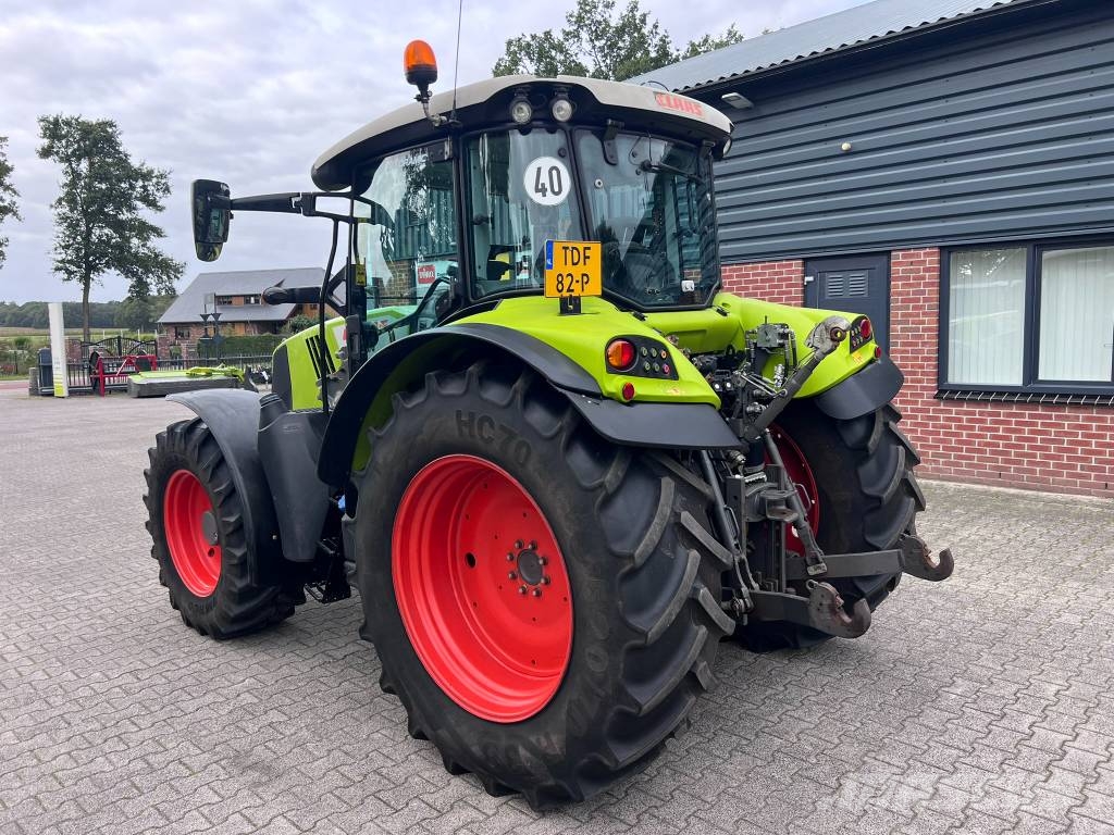 CLAAS Arion 430 Traktoriai