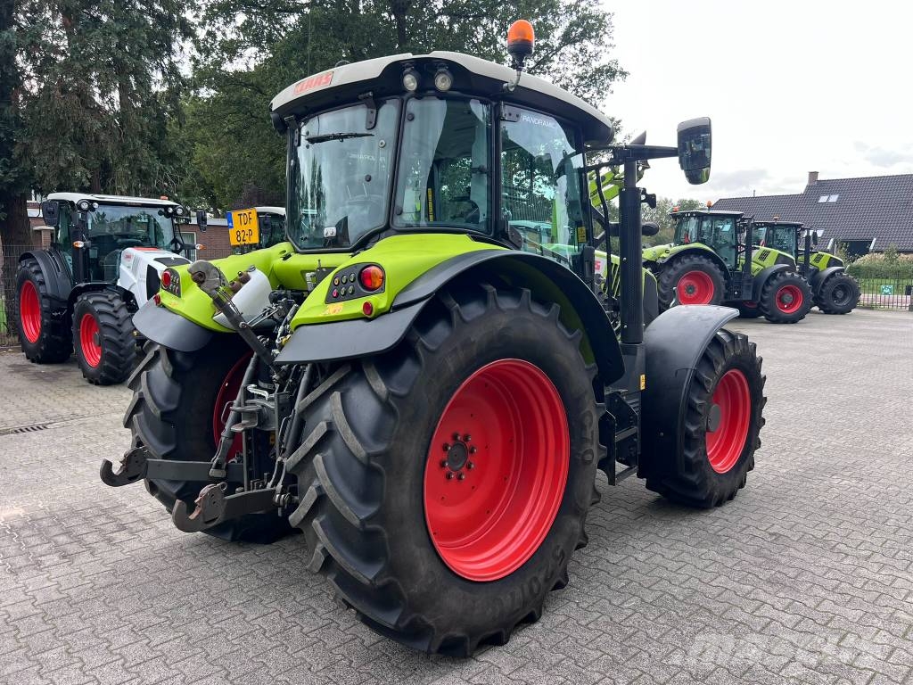 CLAAS Arion 430 Traktoriai