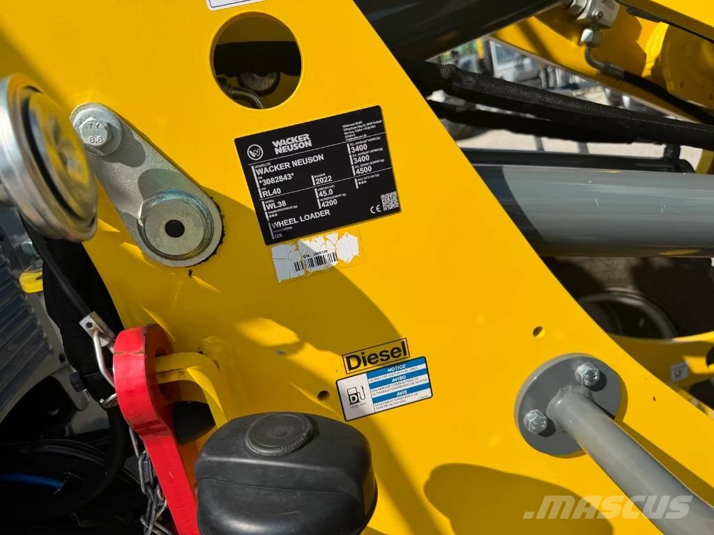 Wacker Neuson WL 38 لوادر بعجل