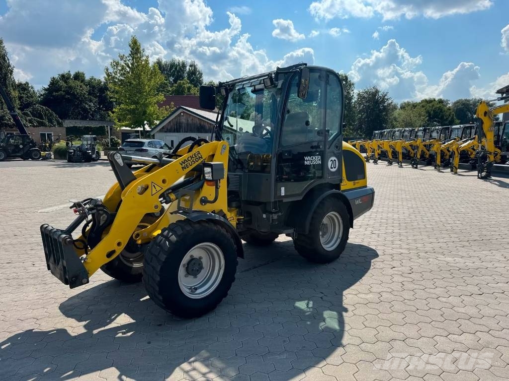 Wacker Neuson WL 38 لوادر بعجل