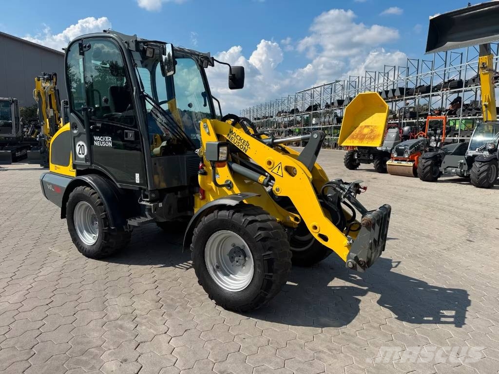 Wacker Neuson WL 38 لوادر بعجل