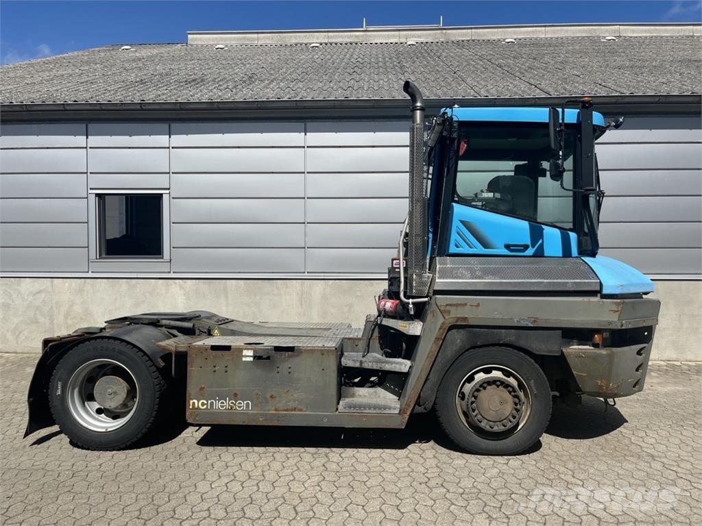 Terberg RT223 4X4 جرارات صالات المطارات