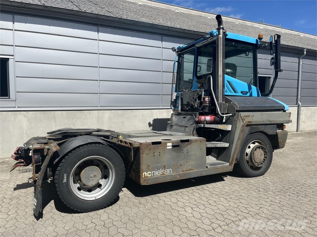 Terberg RT223 4X4 جرارات صالات المطارات