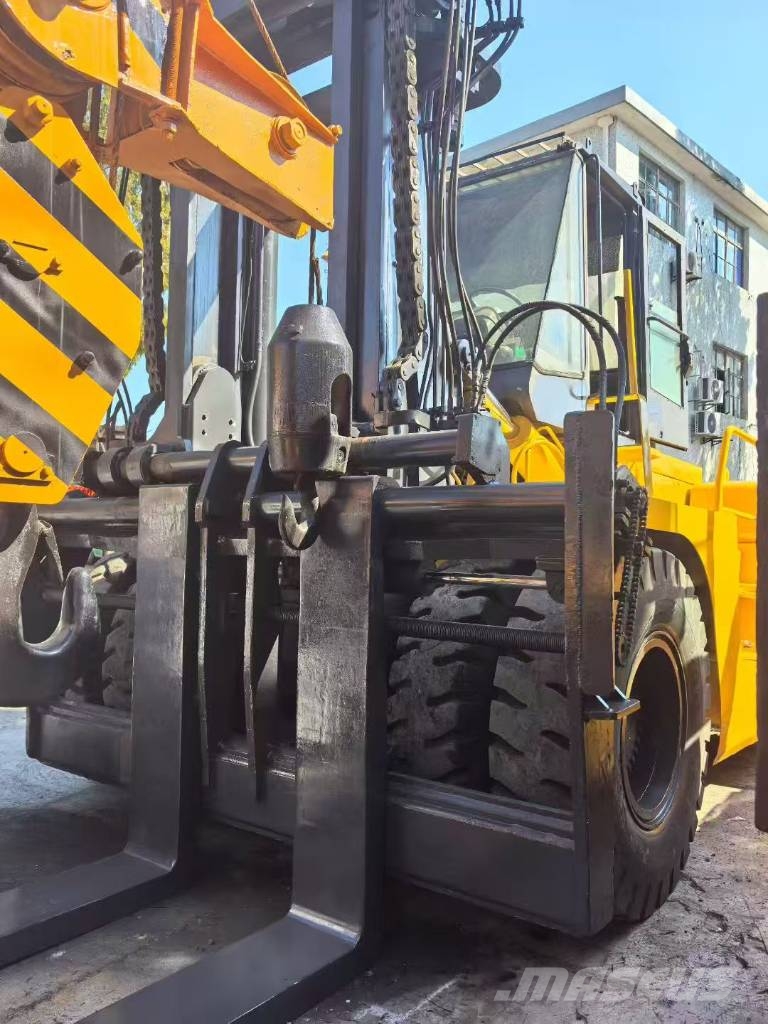 TCM FD 25 Z1 Diesel heftrucks