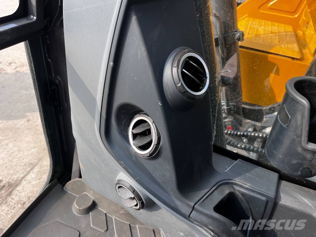 XCMG XE 135 GA Гусеничні екскаватори