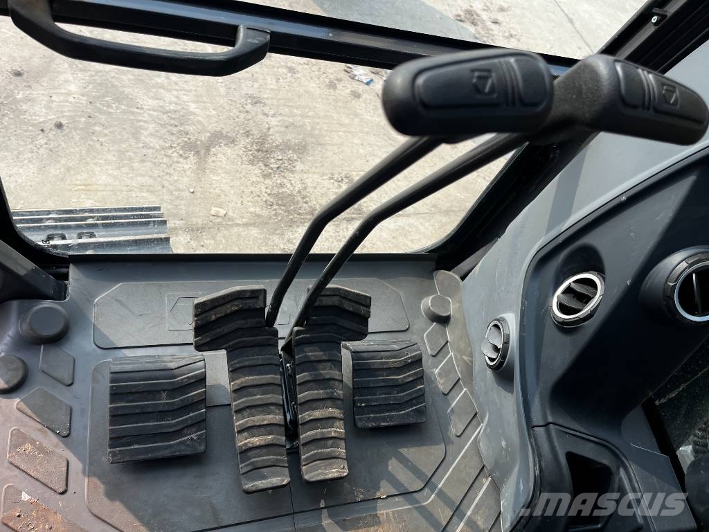 XCMG XE 135 GA Гусеничні екскаватори
