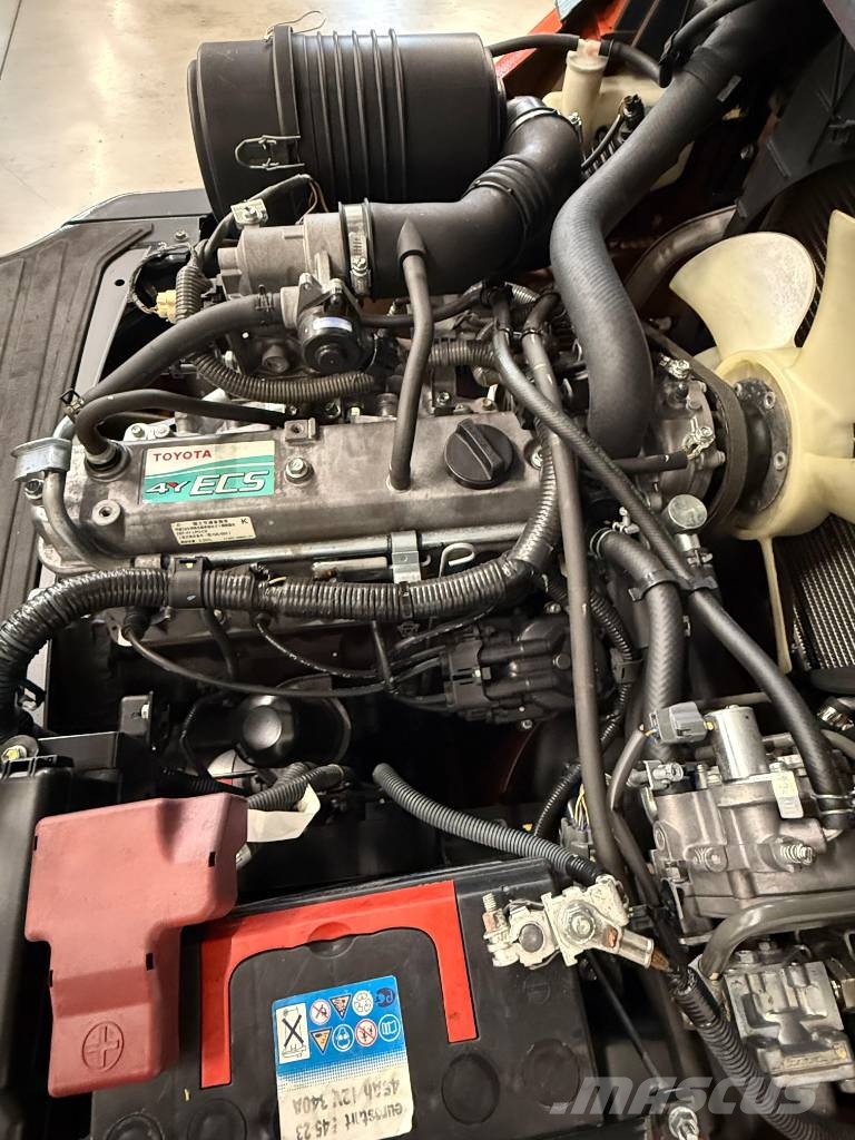 Toyota 11216 - 02-8FG15 شاحنات LPG