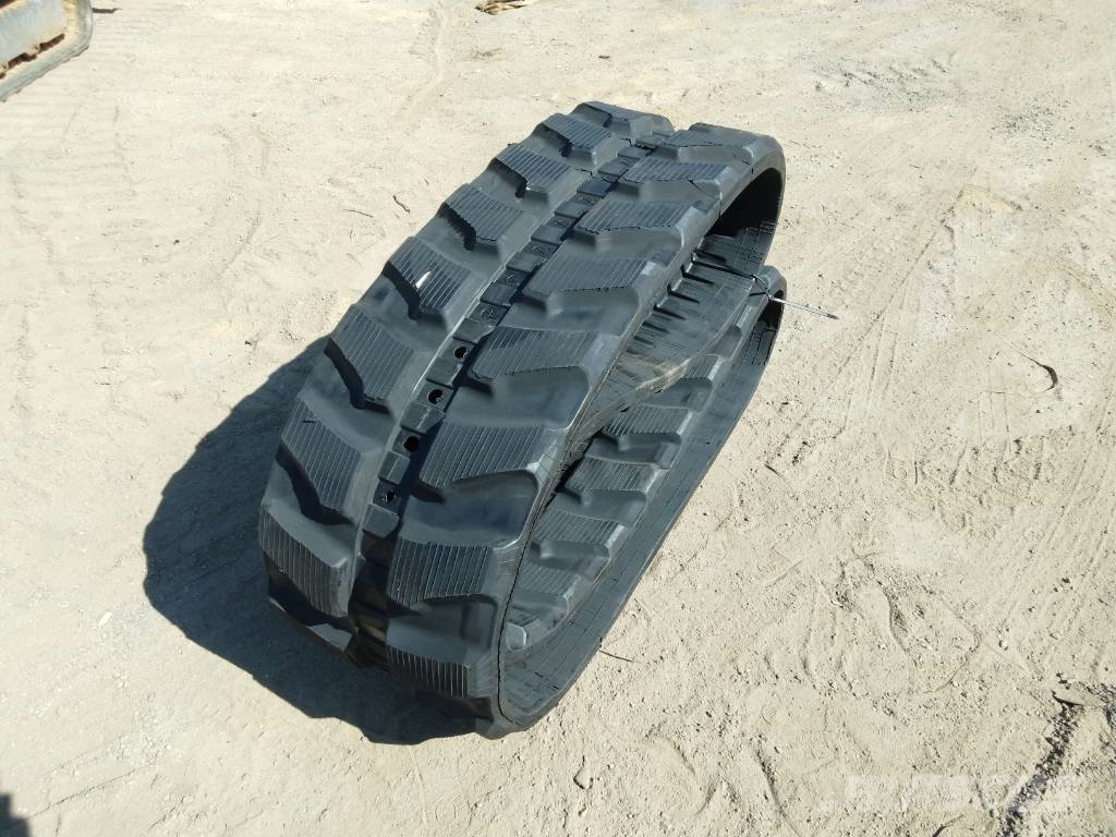 MTKS ORUGA DE GOMA 450 X 81 X 76W Belter, kjettinger og understell