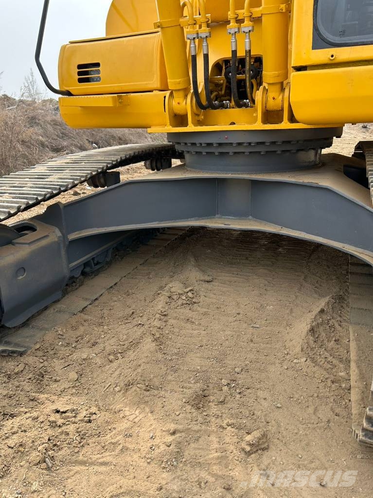 Komatsu PC 200‑8 Гусеничные экскаваторы