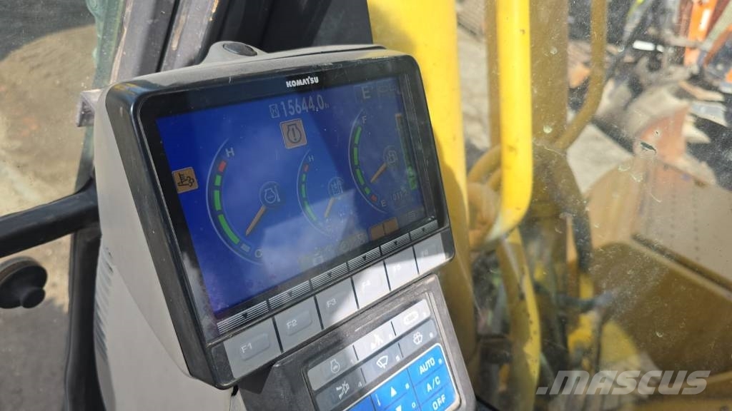 Komatsu PC 240 NLC-10 Escavadeiras de esteiras