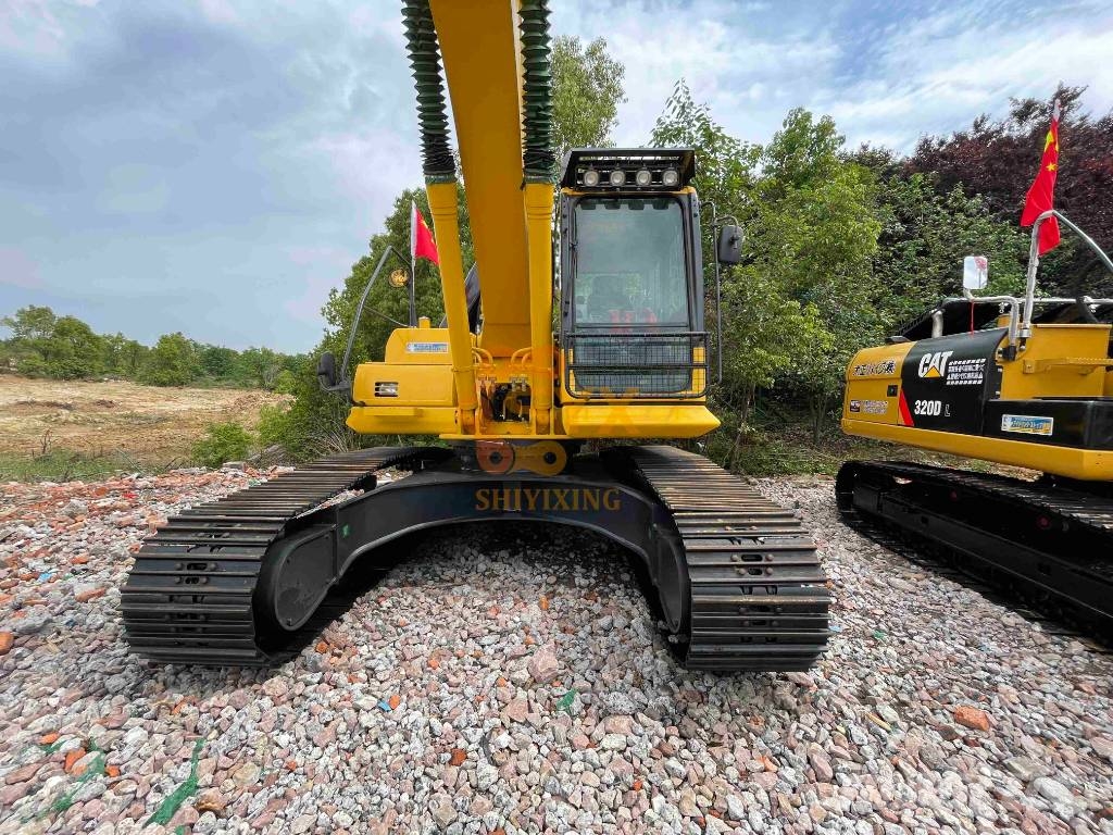 Komatsu PC 240 履带挖掘机