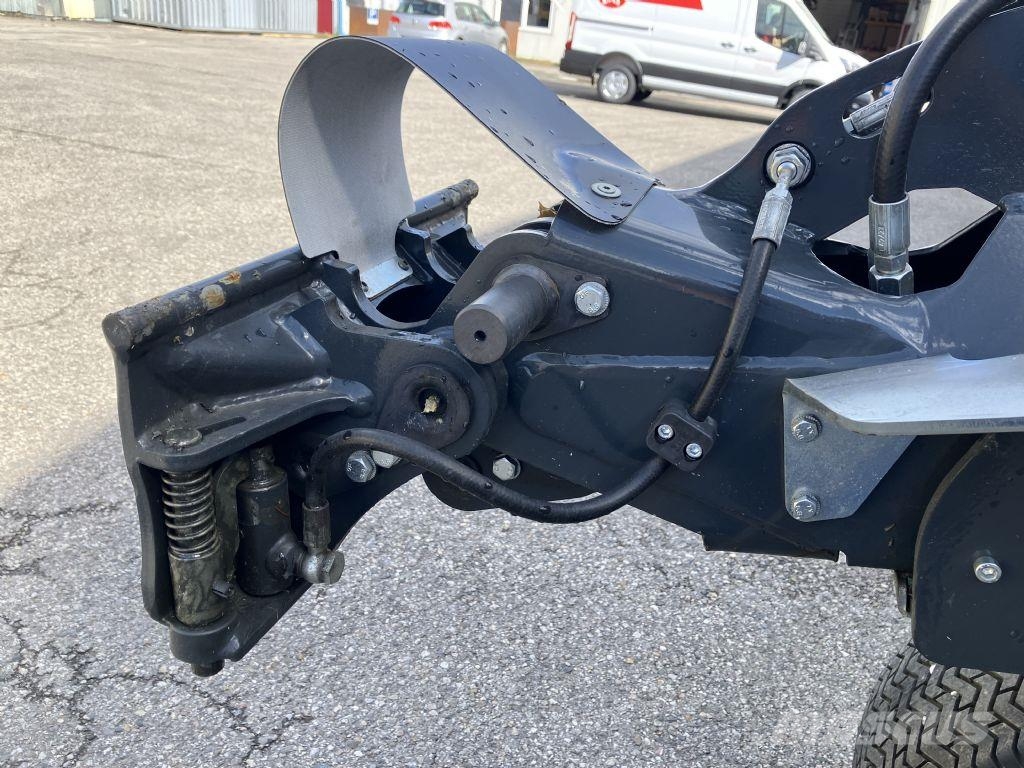 Norcar Knicklader A7240 لوادر صغيرة