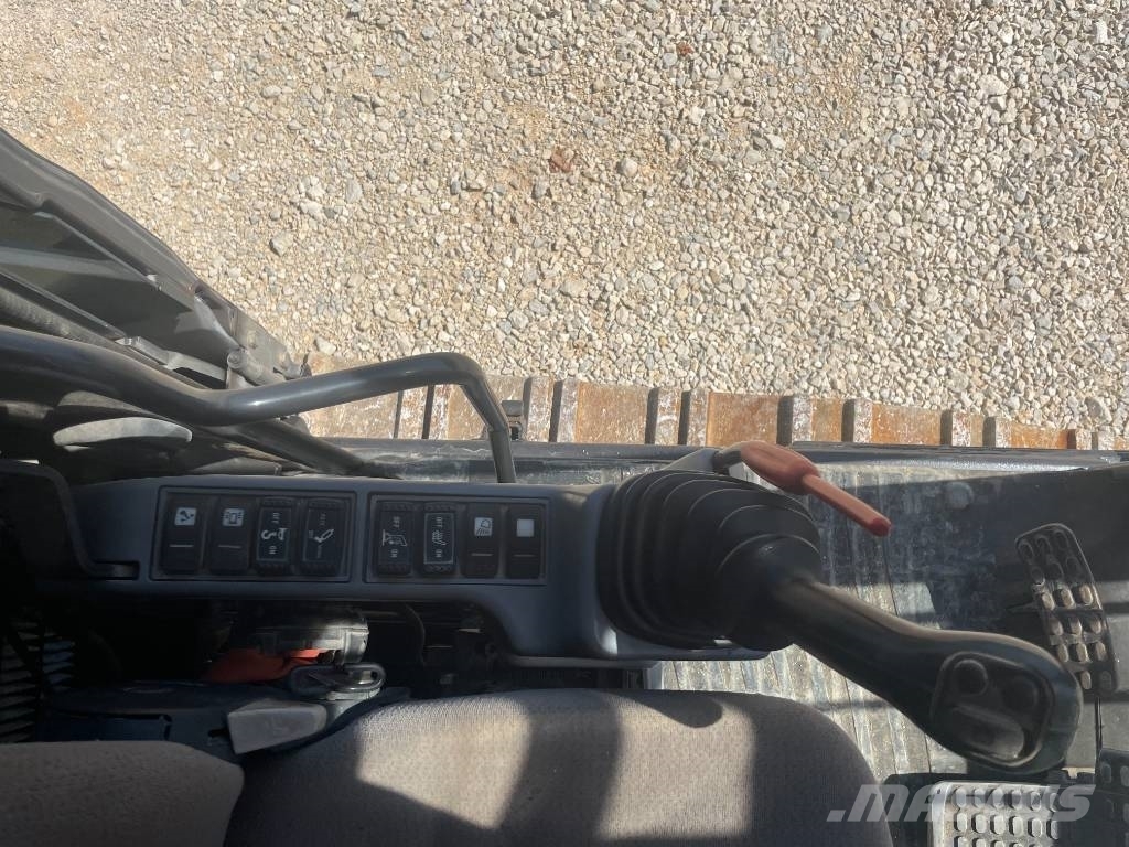週5L Hitachi ZX 670 LCH - 5B, 2016 - używane koparki gąsienicowe