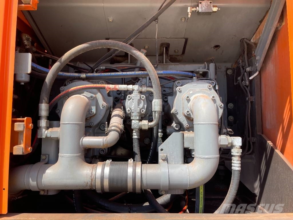 週5L Hitachi ZX 670 LCH - 5B, 2016 - używane koparki gąsienicowe