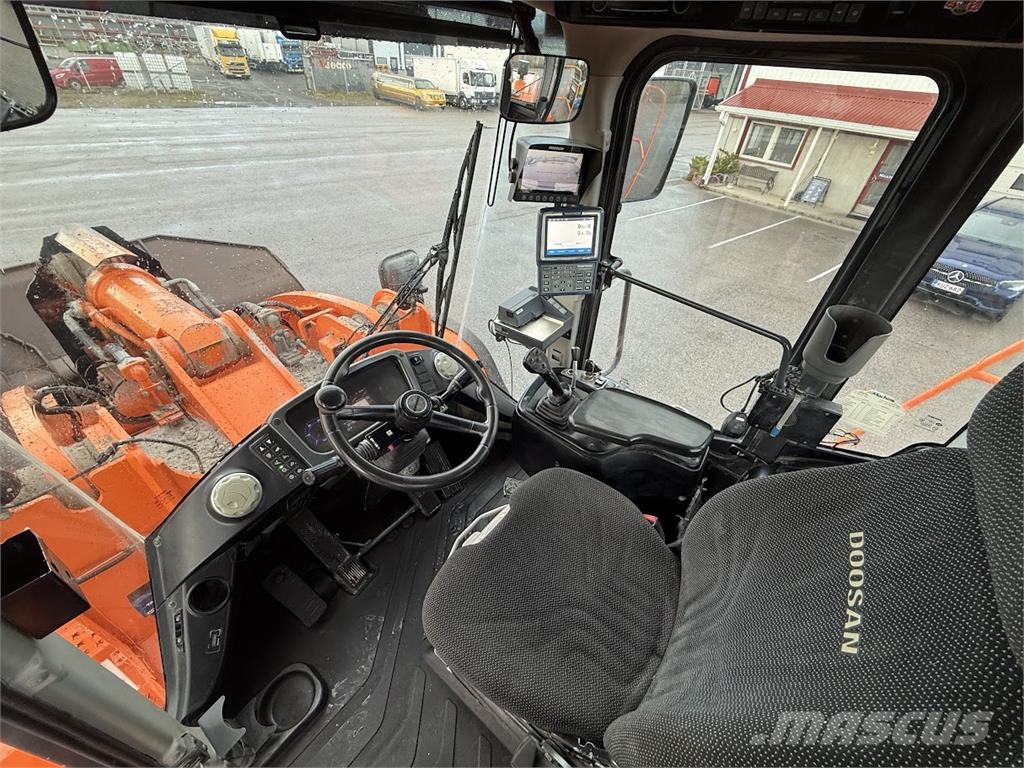Doosan DL550-5 Radlader