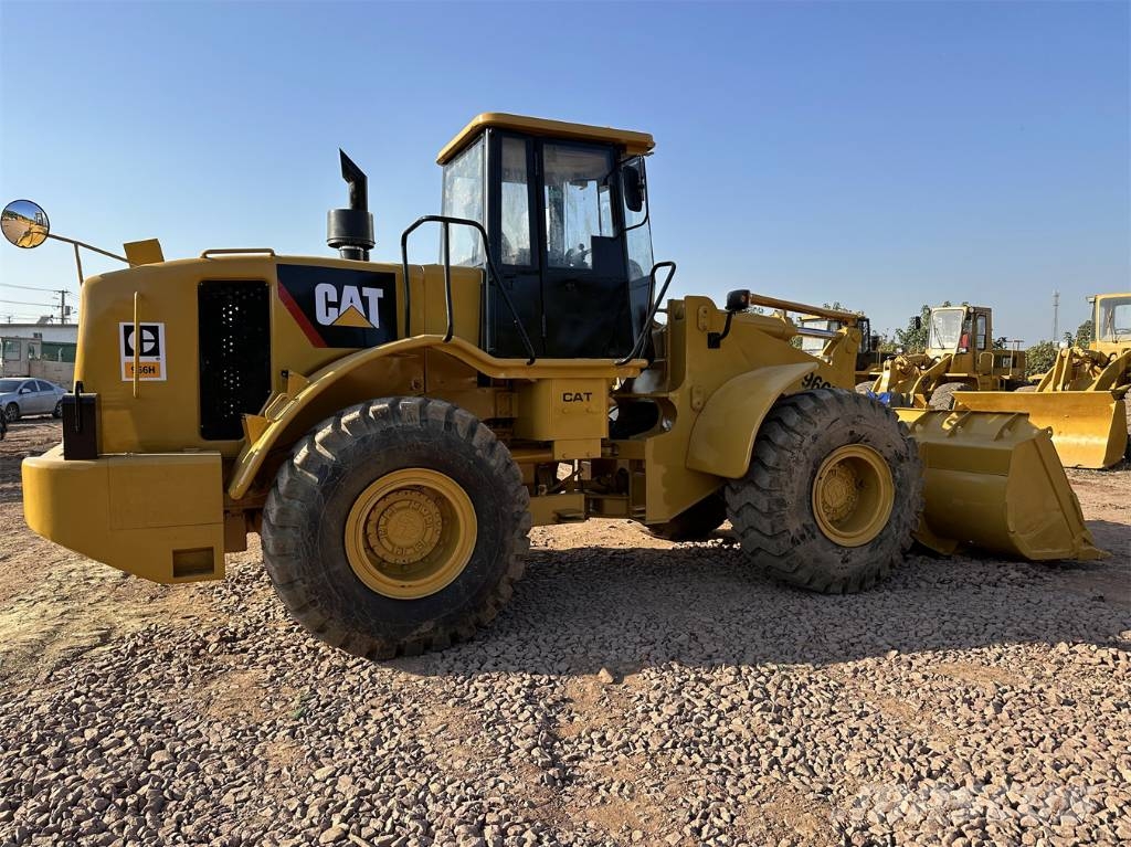 CAT 966H Kolesni nakladalci